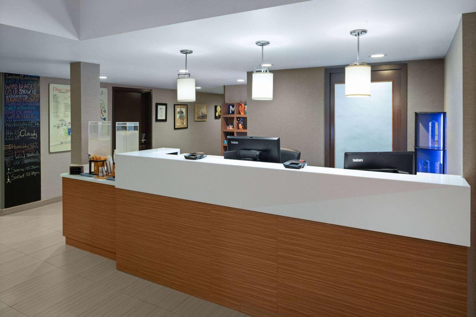 Microtel Inn & Suites By Wyndham Kirkland Lake Eksteriør bilde