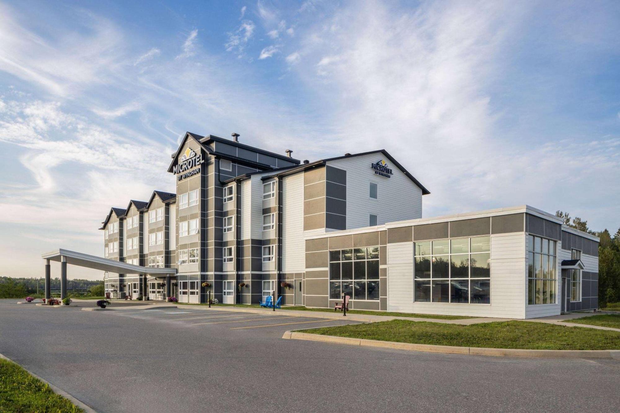 Microtel Inn & Suites By Wyndham Kirkland Lake Eksteriør bilde