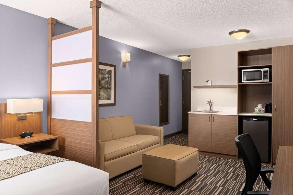 Microtel Inn & Suites By Wyndham Kirkland Lake Rom bilde