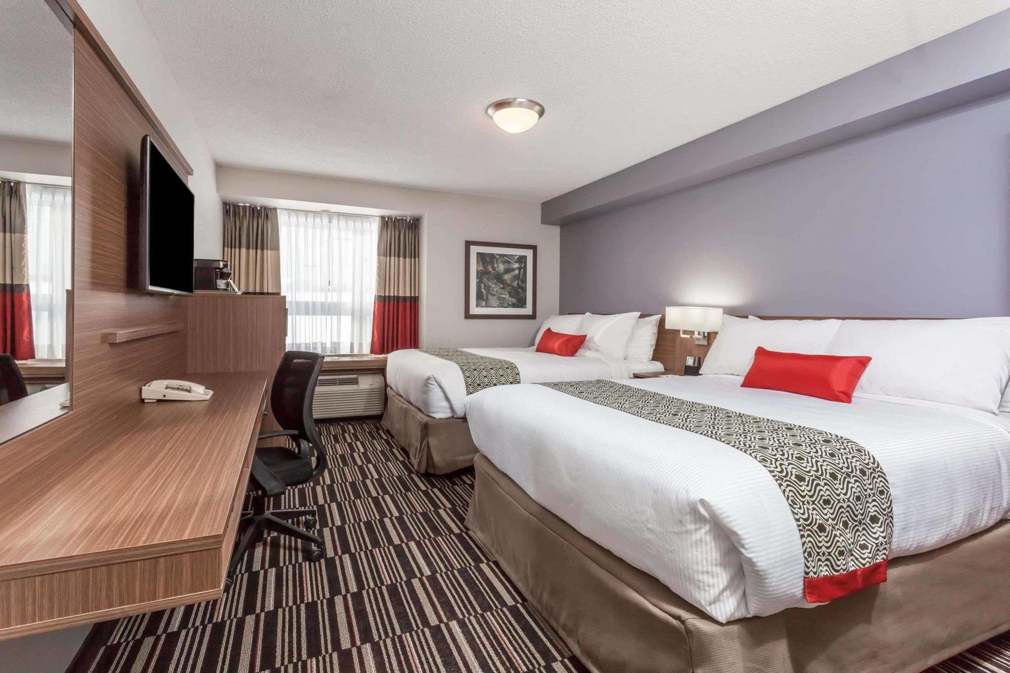 Microtel Inn & Suites By Wyndham Kirkland Lake Eksteriør bilde