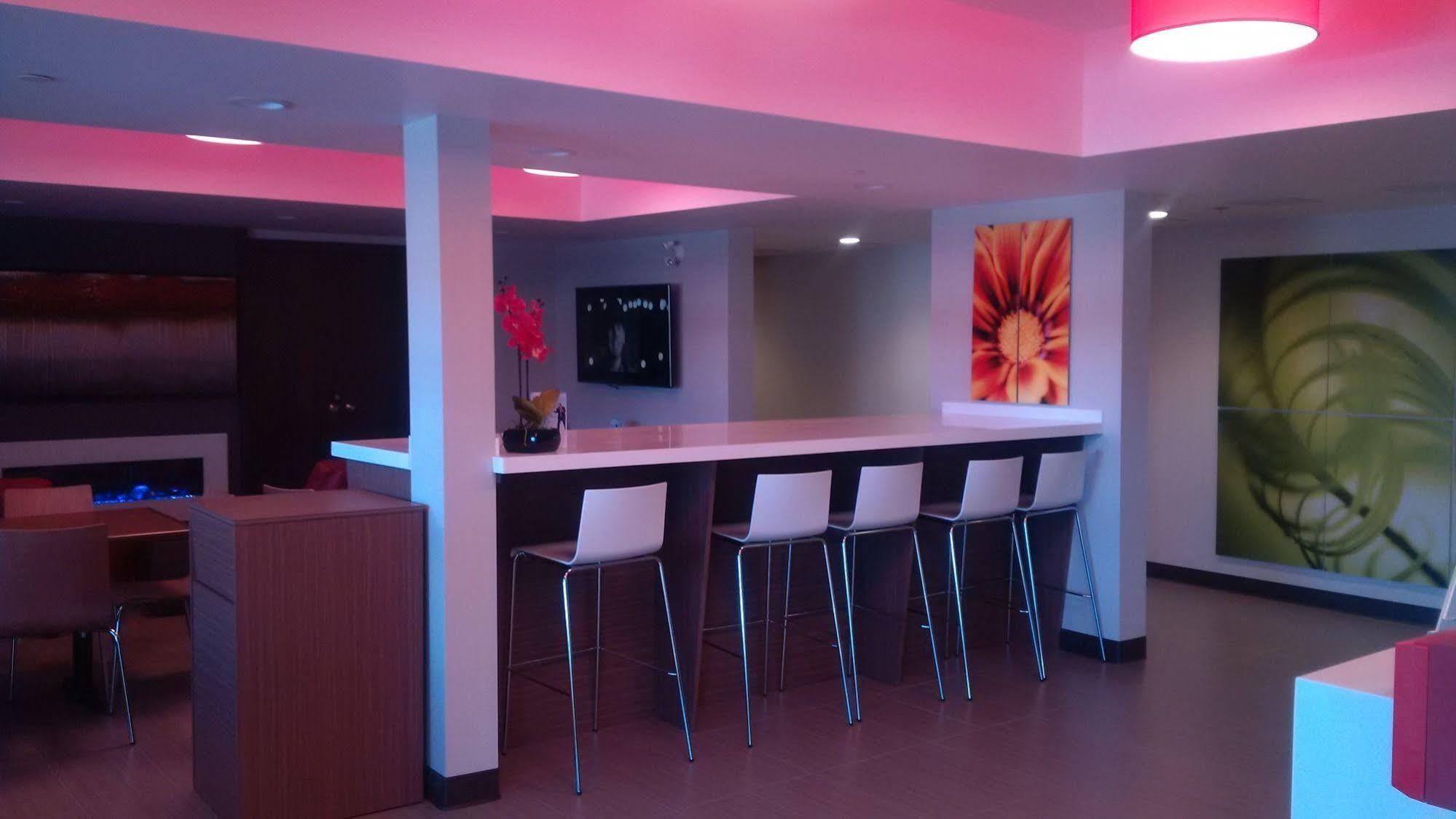 Microtel Inn & Suites By Wyndham Kirkland Lake Eksteriør bilde
